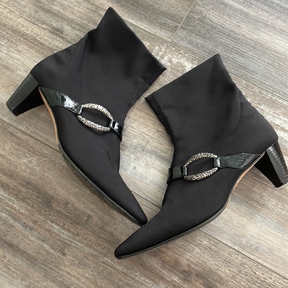 Brighton “Tune” Classic Stretch Ankle Boots Size 7.5 - Picture 1 of 8